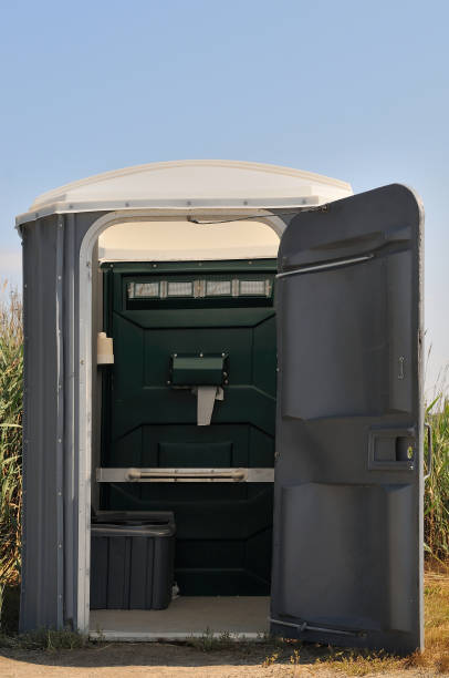 Portable Toilet Options We Offer in Rainbow City, AL